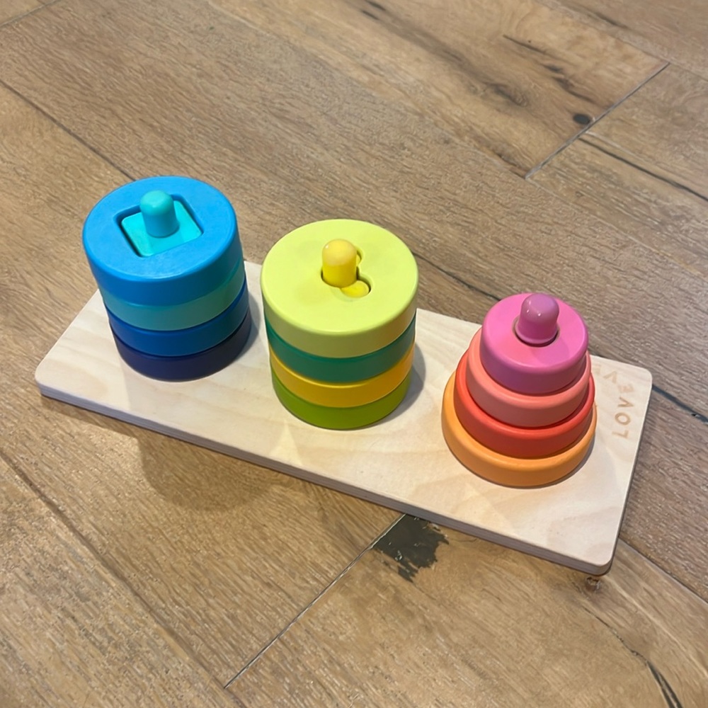 Lovevery Twist and Pivot Puzzle